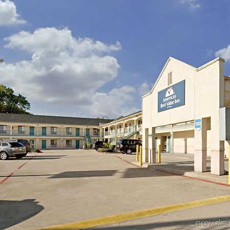 Americas Best Value Inn Mckinney Exterior photo